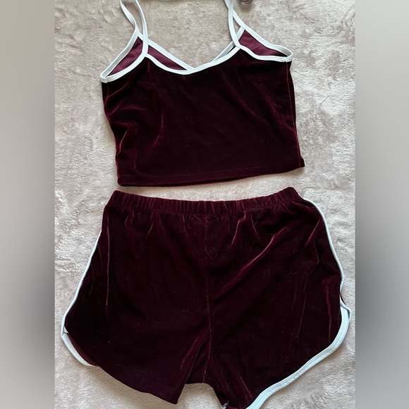 Red Velvet 2 piece Pj/ lounge set ❤️🔥 - Picture 2 of 2